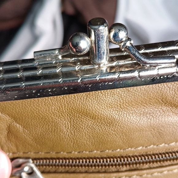 Coin pouch - Picture 7 of 11